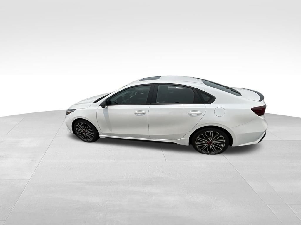 Used 2023 White Kia GT image 7