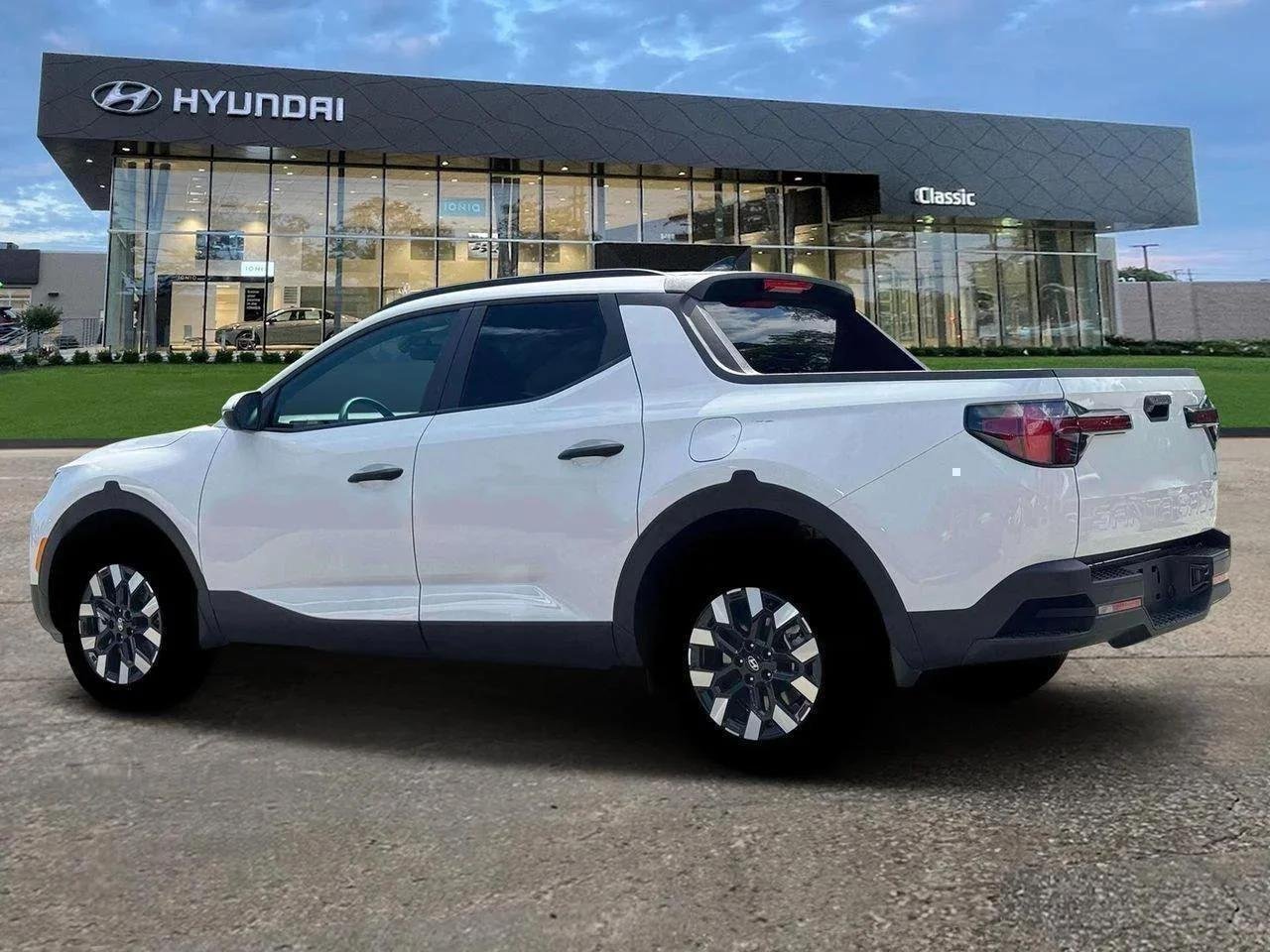 New 2026 Atlas White Hyundai SEL image 4