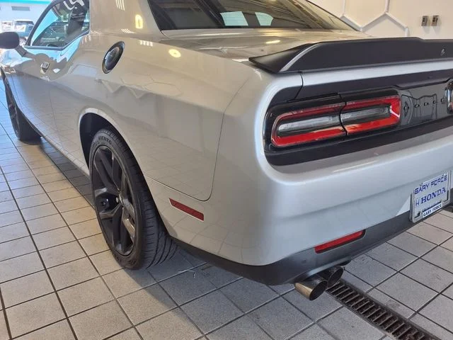 Used 2023 Triple Nickel Clearcoat Dodge SXT image 19