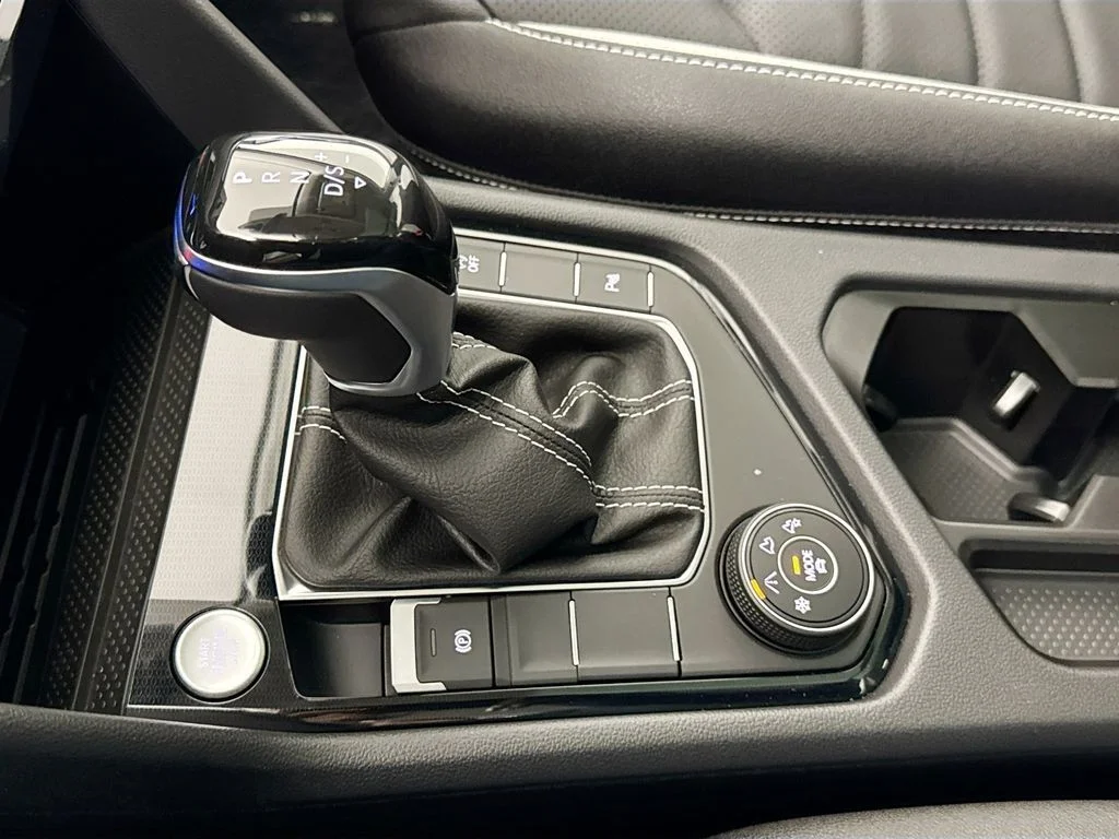 2026 Volkswagen Taos SEL - Photo 35