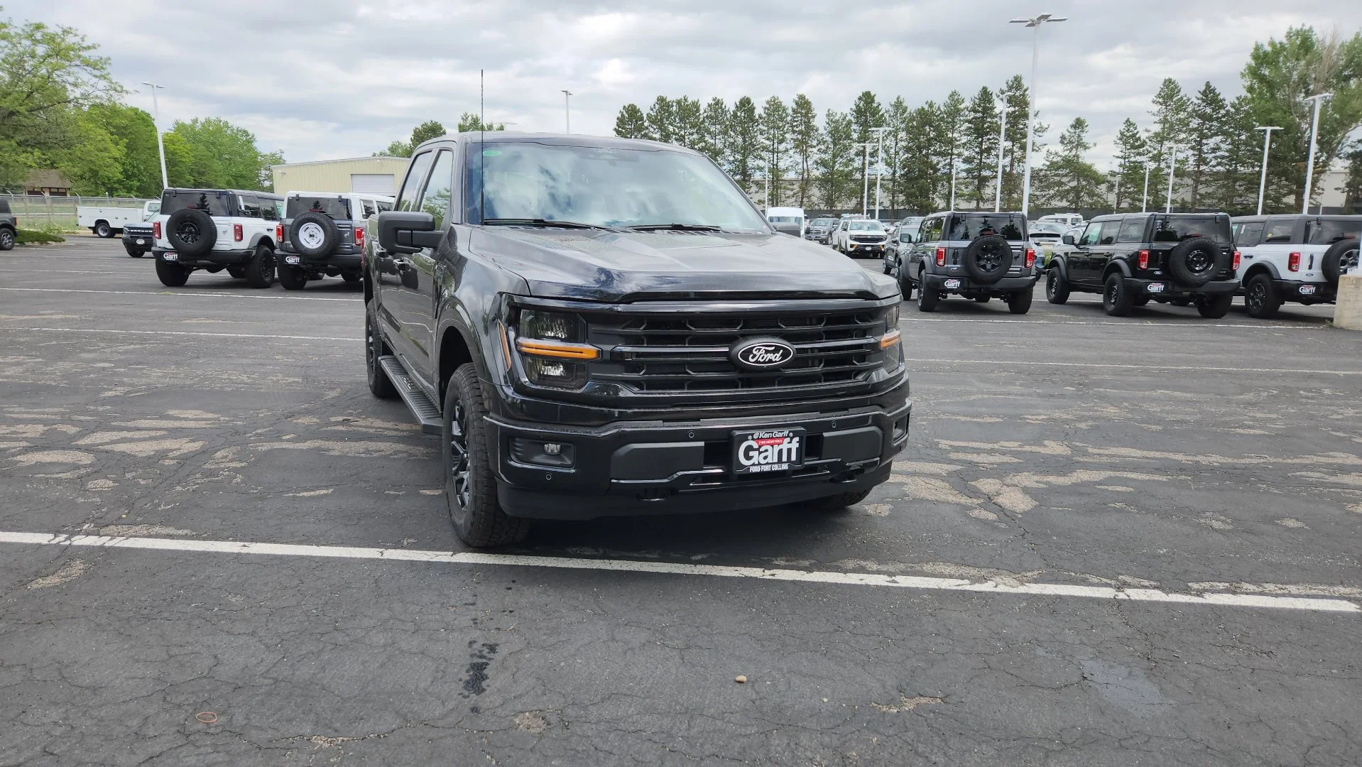 New 2026 Agate Black Metallic Ford XLT image 19
