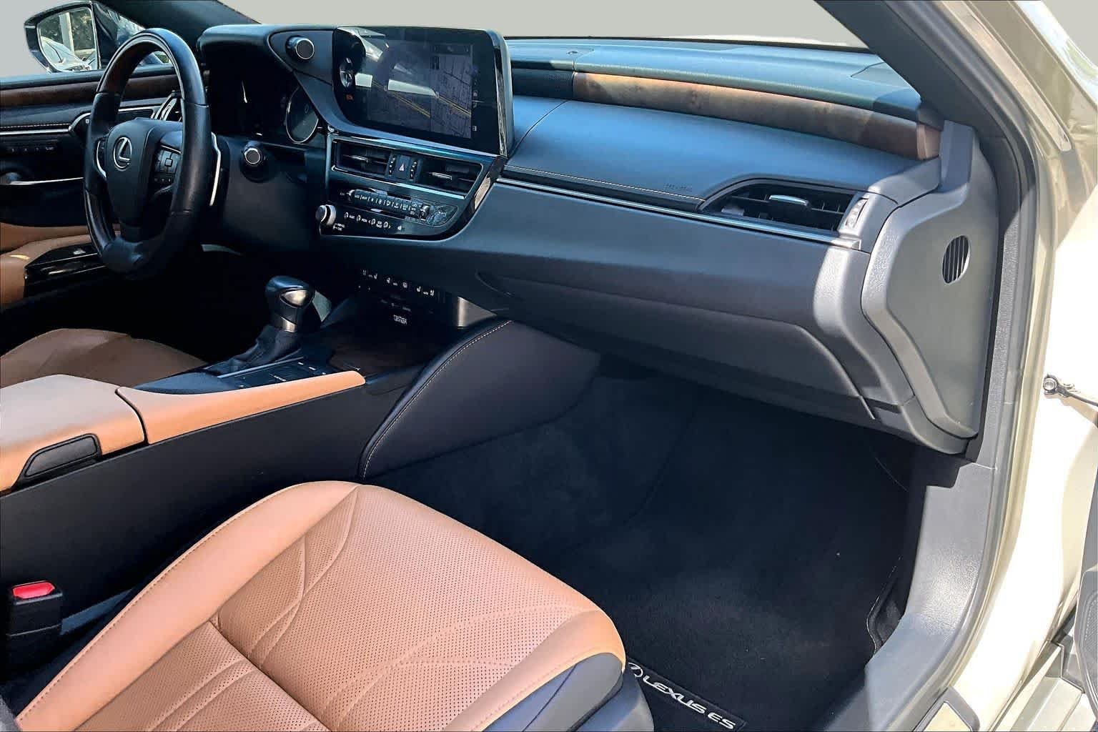 Used 2022 Moonbeam Beige Metallic Lexus Ultra Luxury image 19