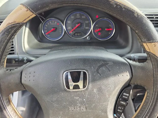 Used 2005 Silver Honda LX image 18