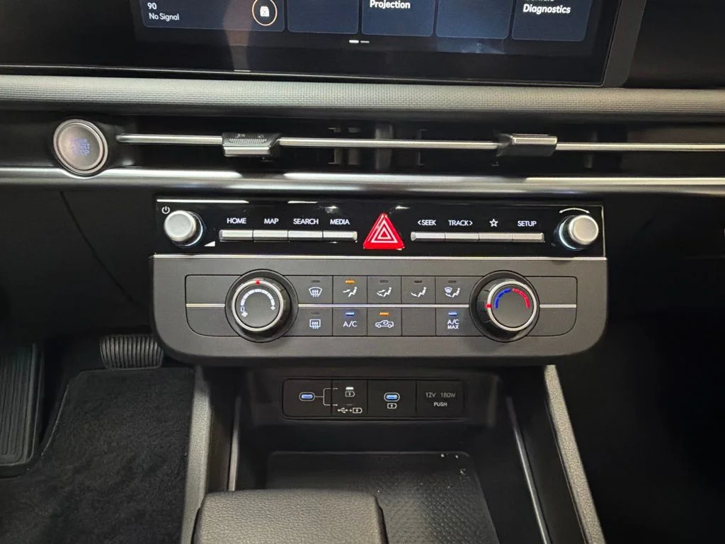 New 2027 Phantom Black Hyundai SE image 19