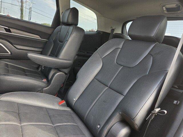 Used 2022 Gravity Grey Kia EX image 27