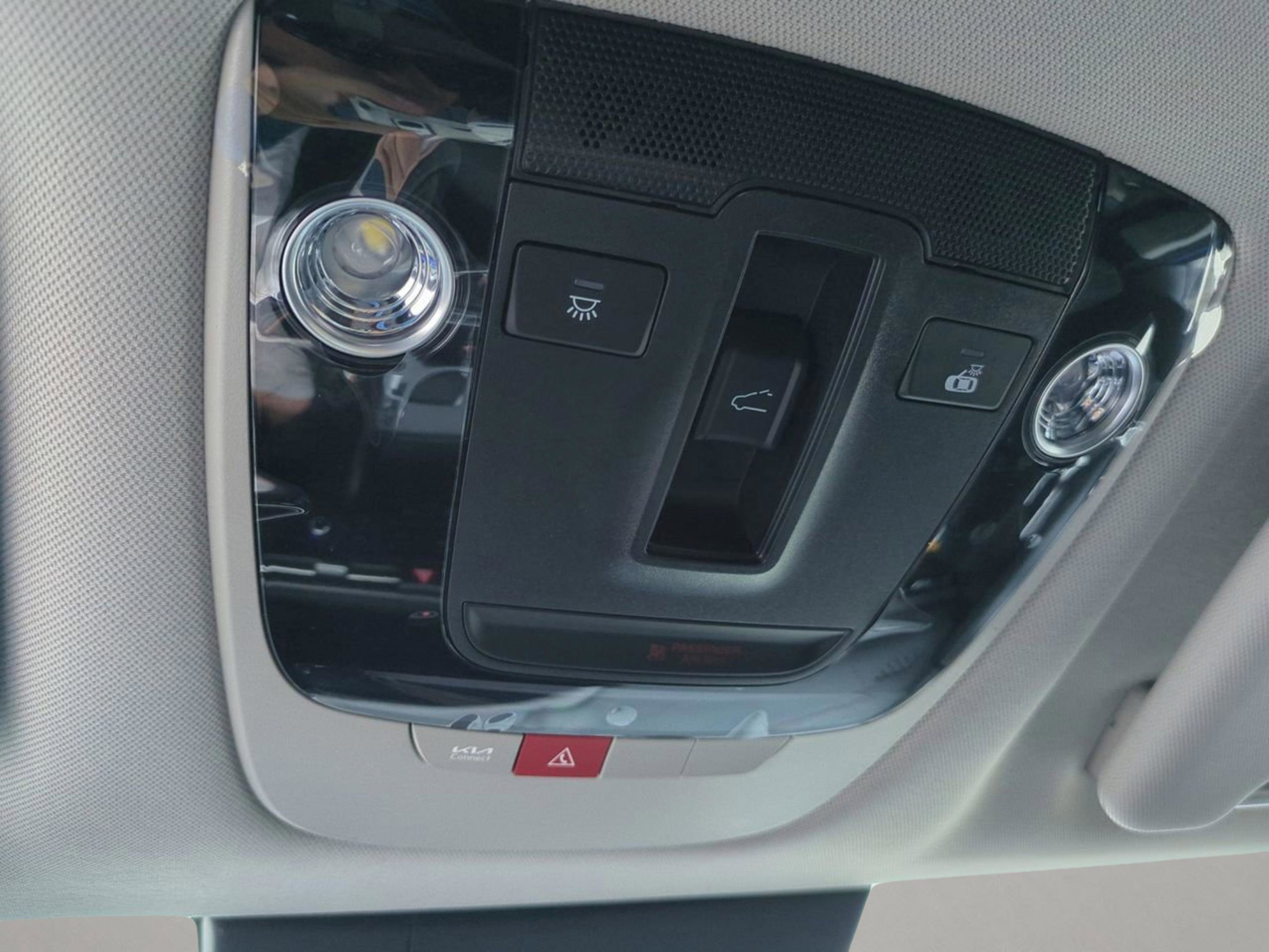 2026 Kia Sportage SX - Photo 24