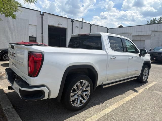 Used 2024 White Frost Tricoat GMC Denali image 7