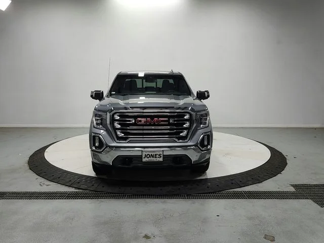 Used 2019 Gray GMC SLT image 2