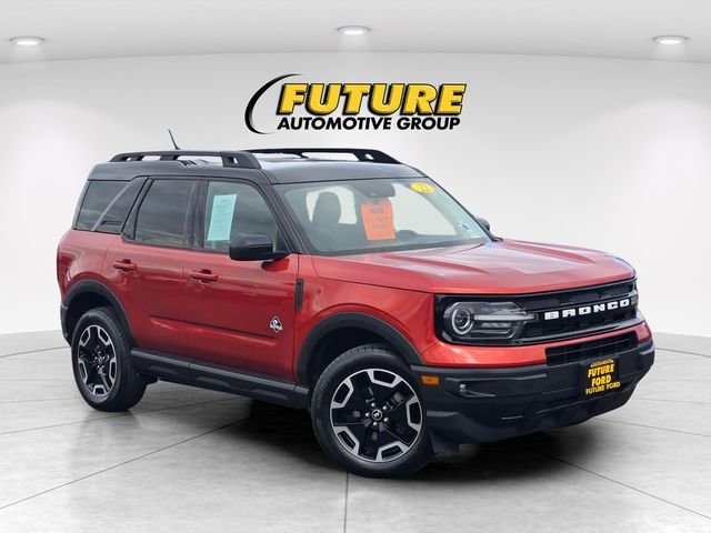 Used 2022 Red Ford Outer Banks image 1