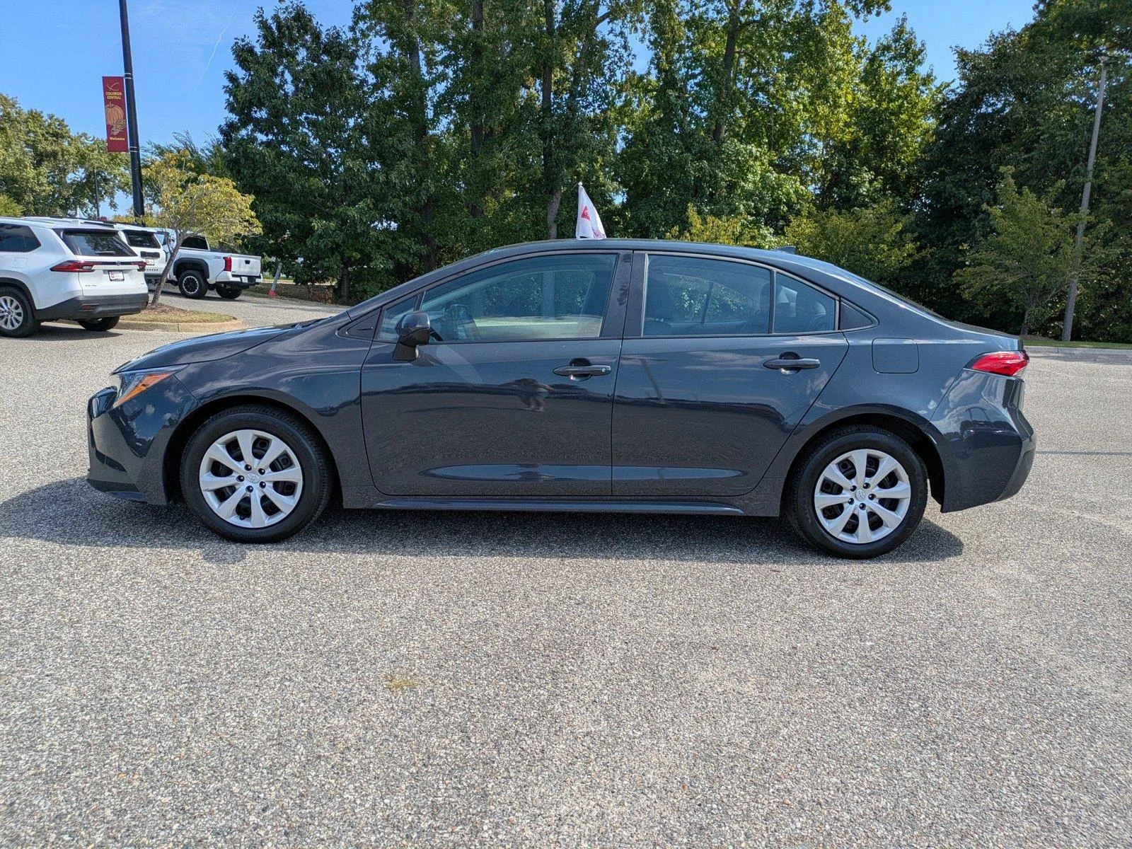 Certified Used 2025  Toyota LE image 7