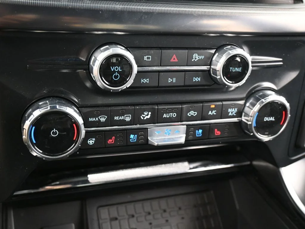 Used 2025 Green Ford Raptor image 23
