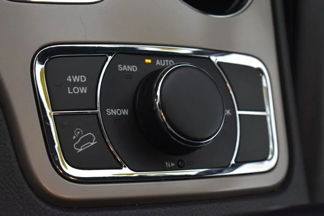 Used 2017 Black Jeep Limited image 33