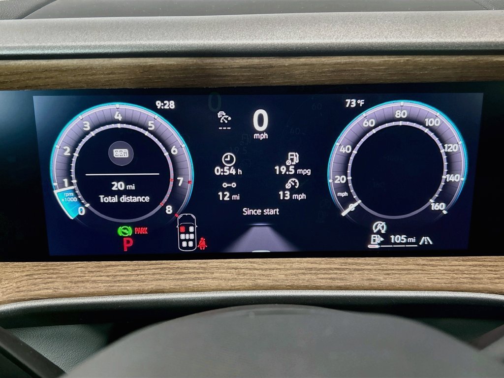 New 2027 Silver Volkswagen SE w/Technology image 29