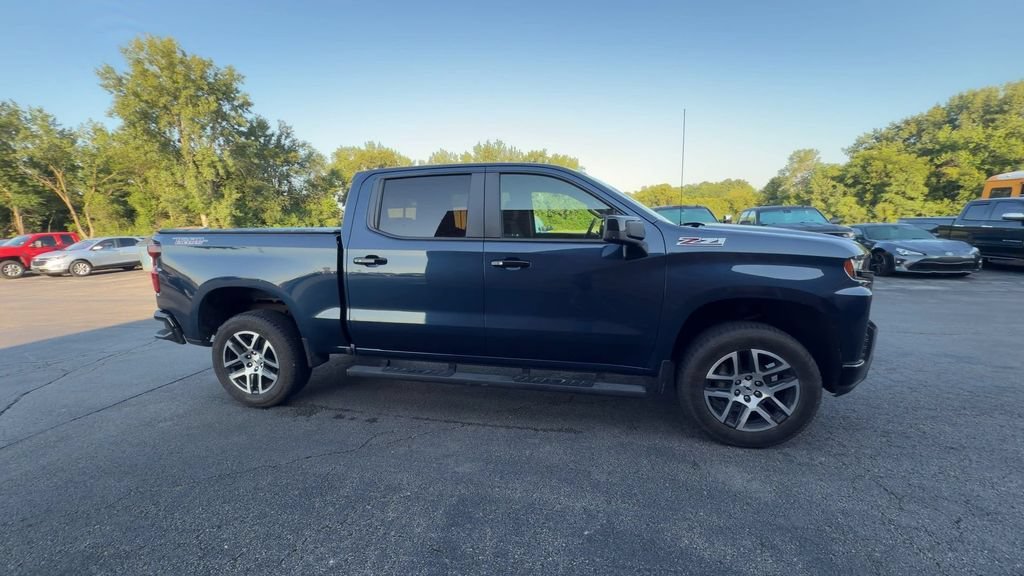 Used 2019 NORTHSKY BLUE METALLIC Chevrolet LT Trail Boss image 9