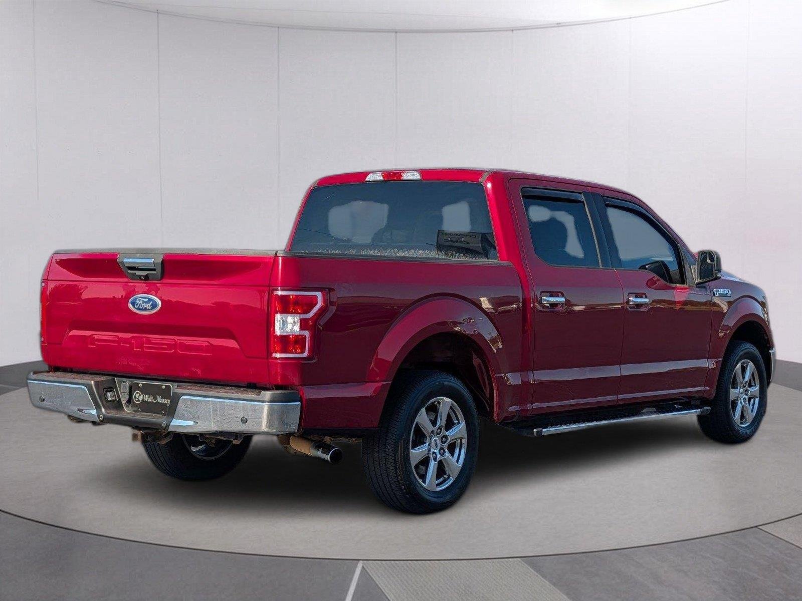Used 2018 Ruby Red Metallic Tinted Clearcoat Ford XLT image 6