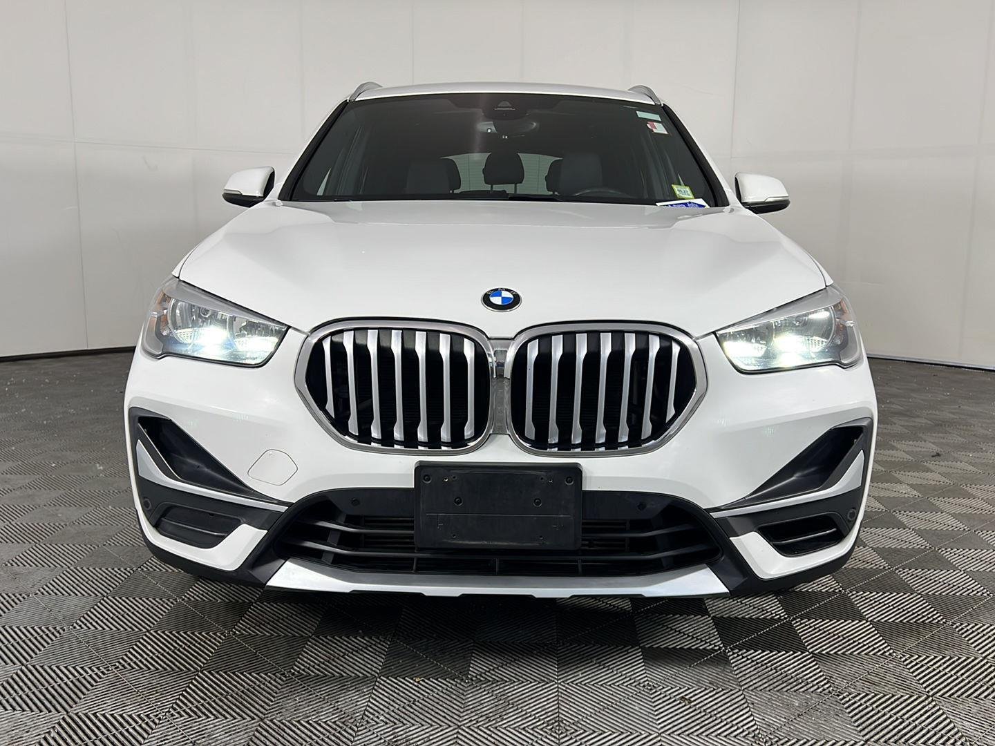 Used 2021 Alpine White BMW xDrive28i image 14