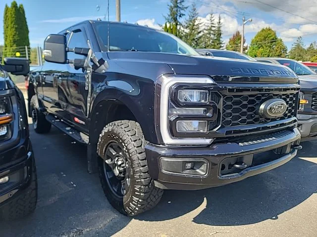 Used 2025 Black Ford Lariat image 1