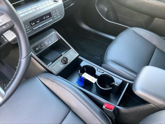 Used 2026 Abyss Black Hyundai SEL Premium image 20