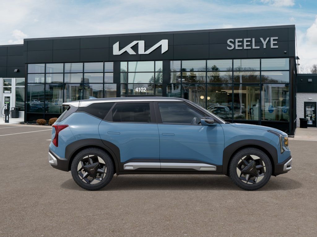 New 2027 Frost Blue / Black Roof Kia S image 7