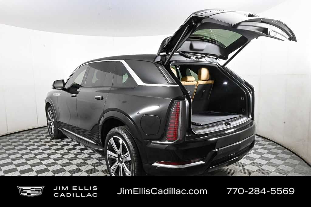 2025 Cadillac Escalade IQ Luxury 2 - Photo 36