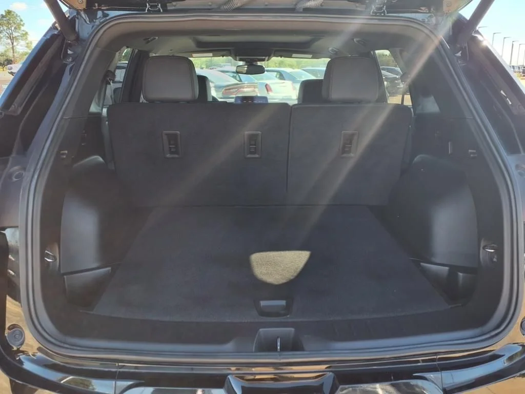 Used 2023 Black Chevrolet RS image 14