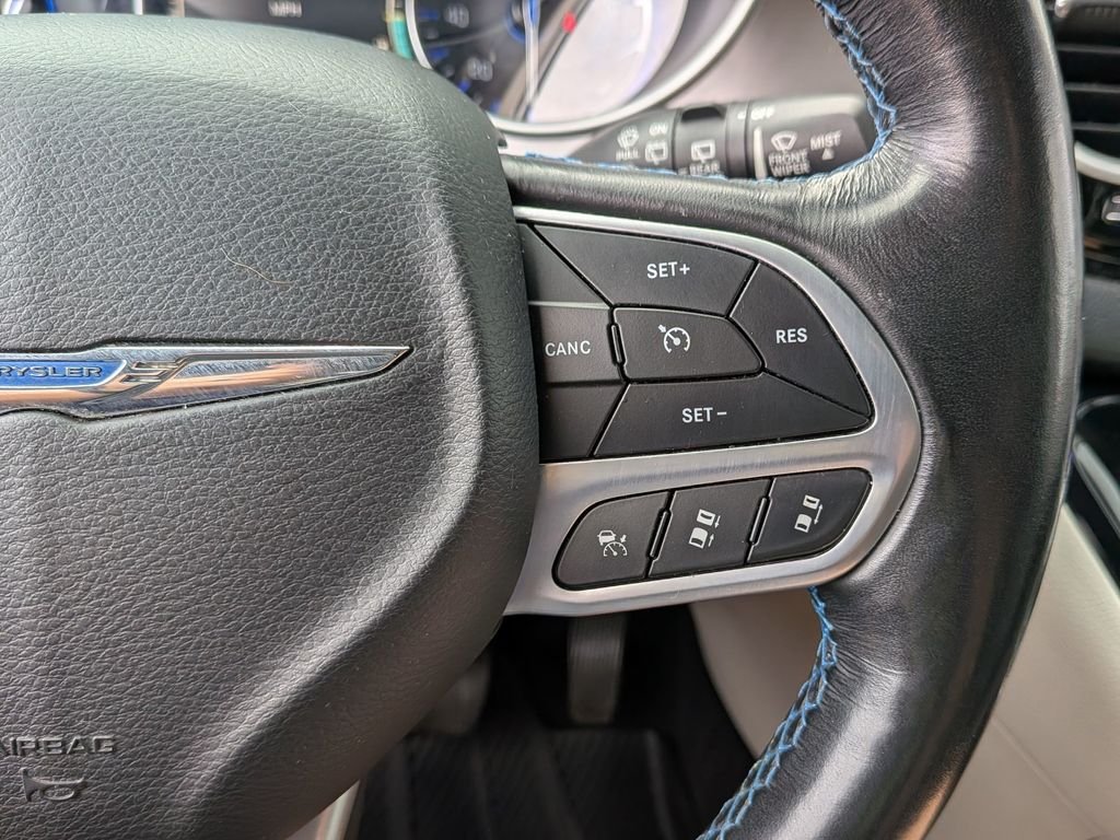 Used 2021 Silver Chrysler Touring L image 18