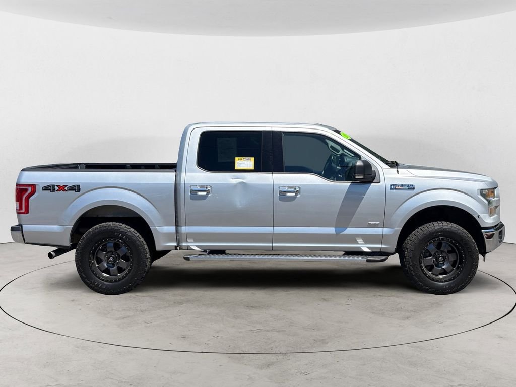 Used 2016 Silver Ford XLT image 12