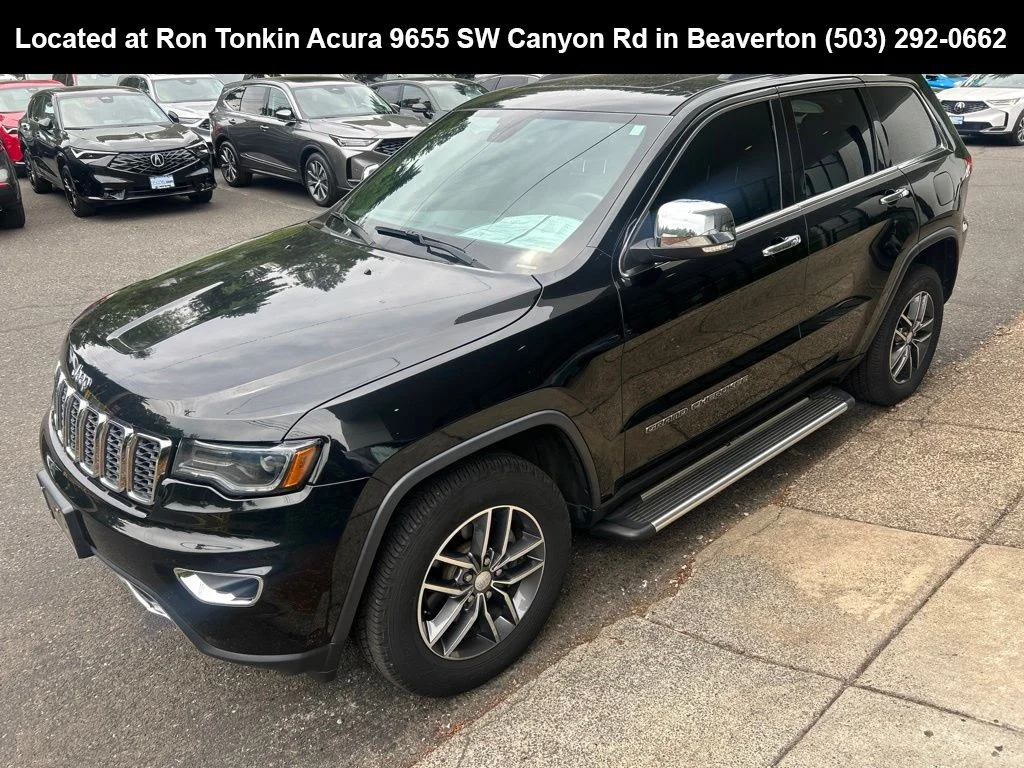 Used 2017 Diamond Black Crystal Pearlcoat Jeep Limited image 7