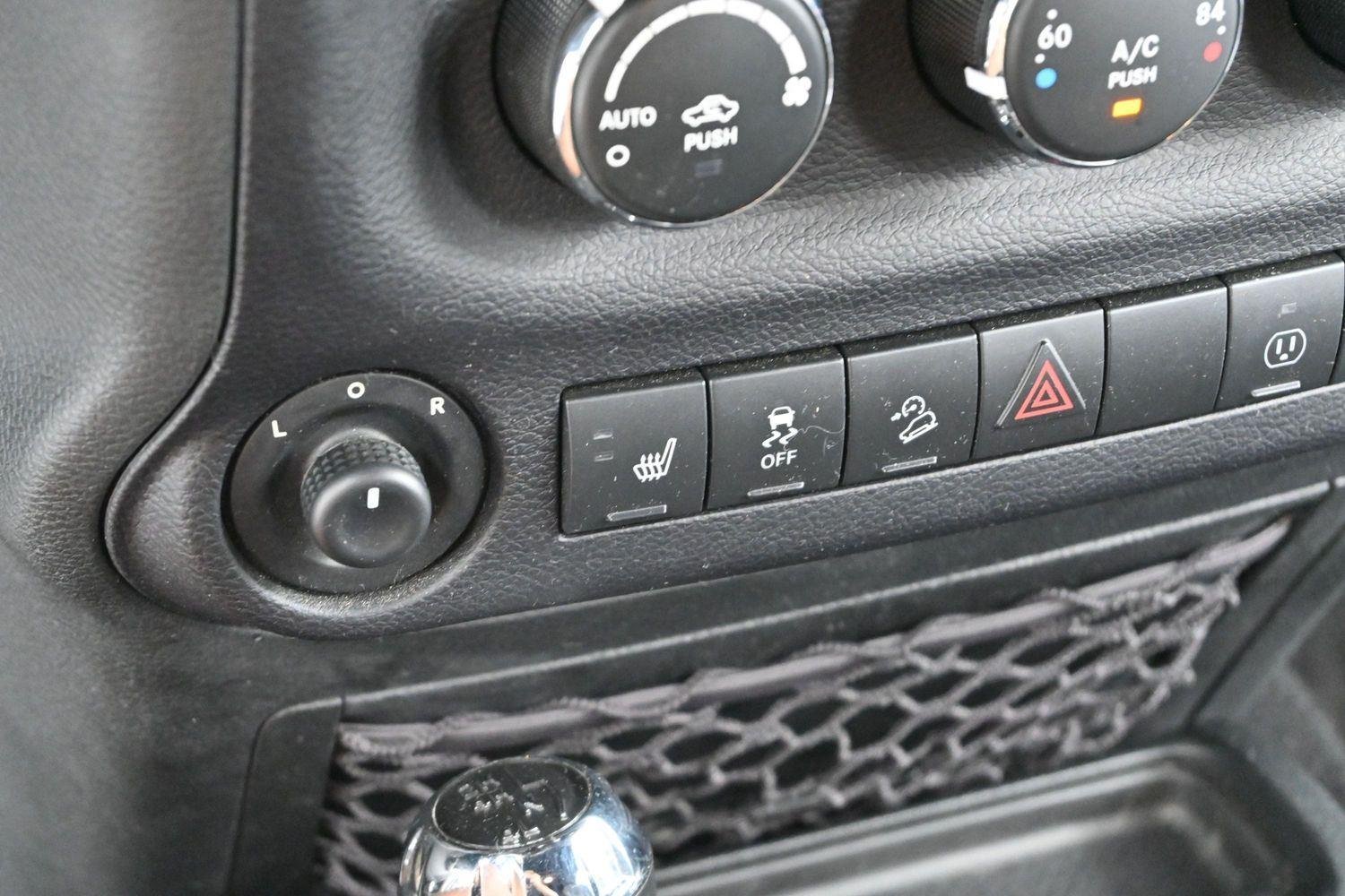 Used 2017 Granite Crystal Metallic Clearcoat Jeep Rubicon image 24