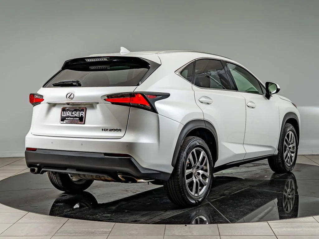 Used 2015 White Pearl Lexus 200t image 5