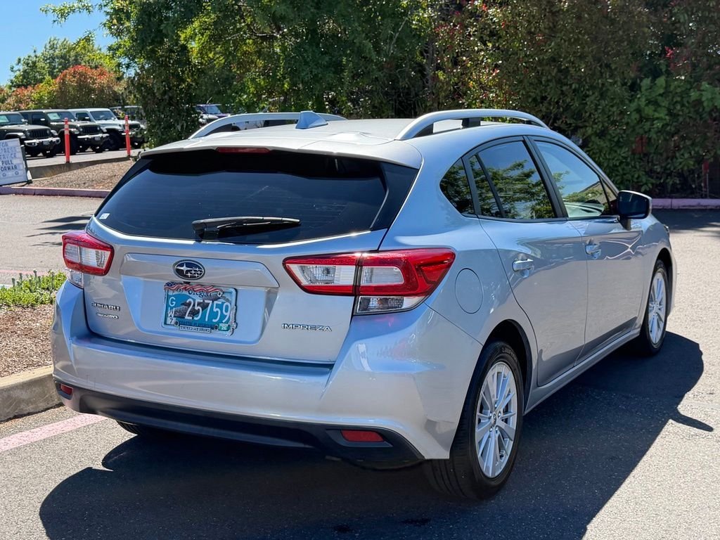 Used 2018 Silver Subaru 2.0i Premium image 7