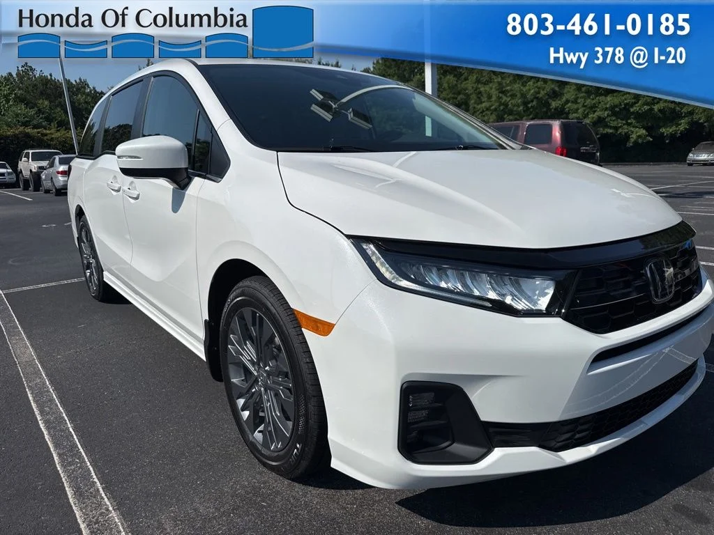 2026 Honda Odyssey Touring's photo