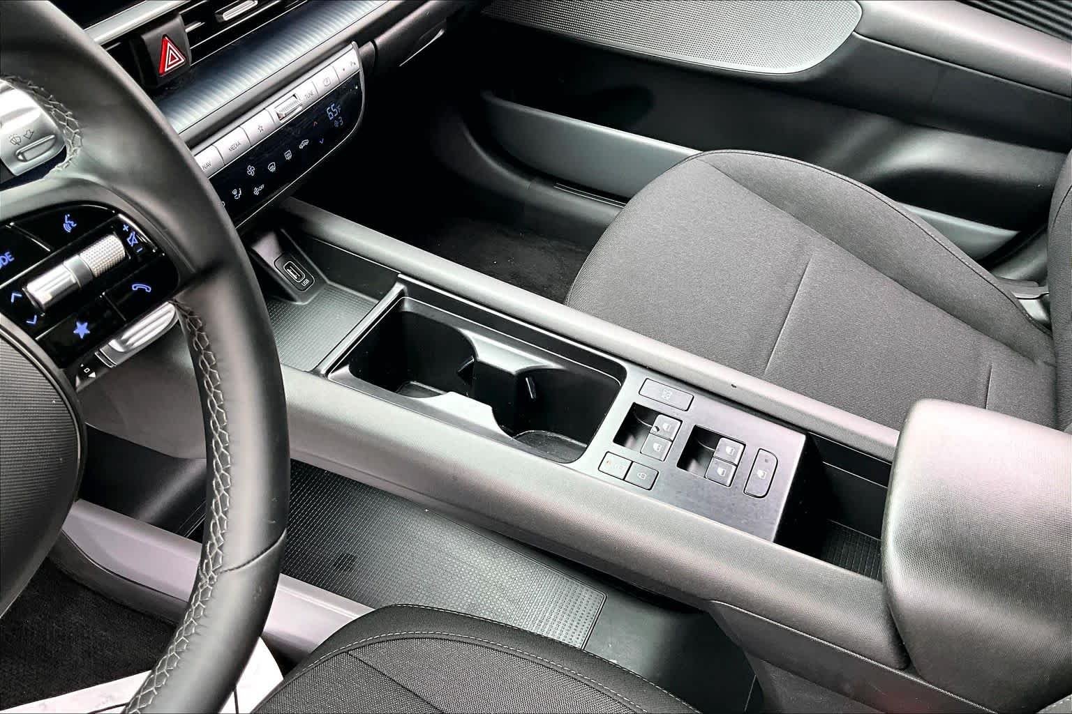 Certified Used 2024 Transmission Blue Hyundai SE image 14