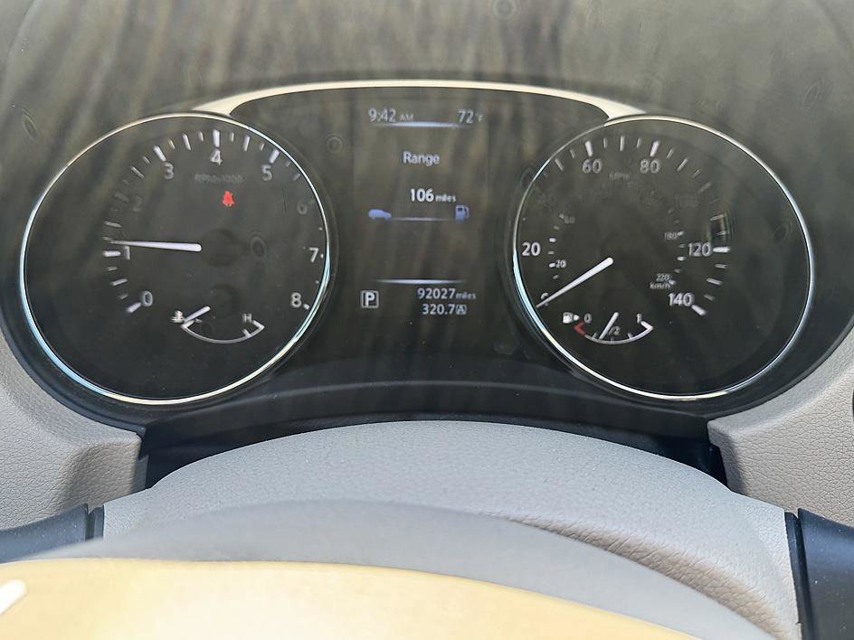 Used 2014 Gun Metallic Nissan SV image 13