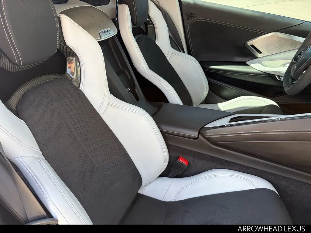 Used 2023 Silver Chevrolet Stingray image 29