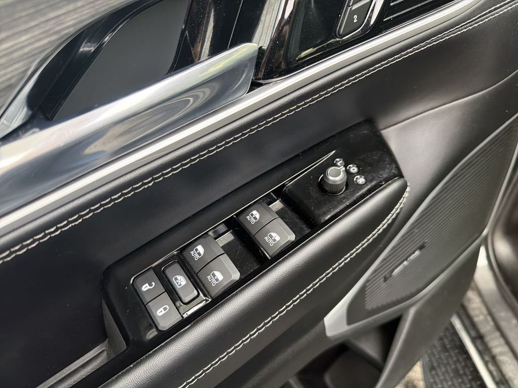 Used 2022 Gray Jeep Series III image 23