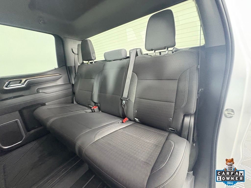 Used 2024 Summit White Chevrolet LT image 18
