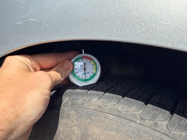 Used 2013 Silver Ford SE image 12