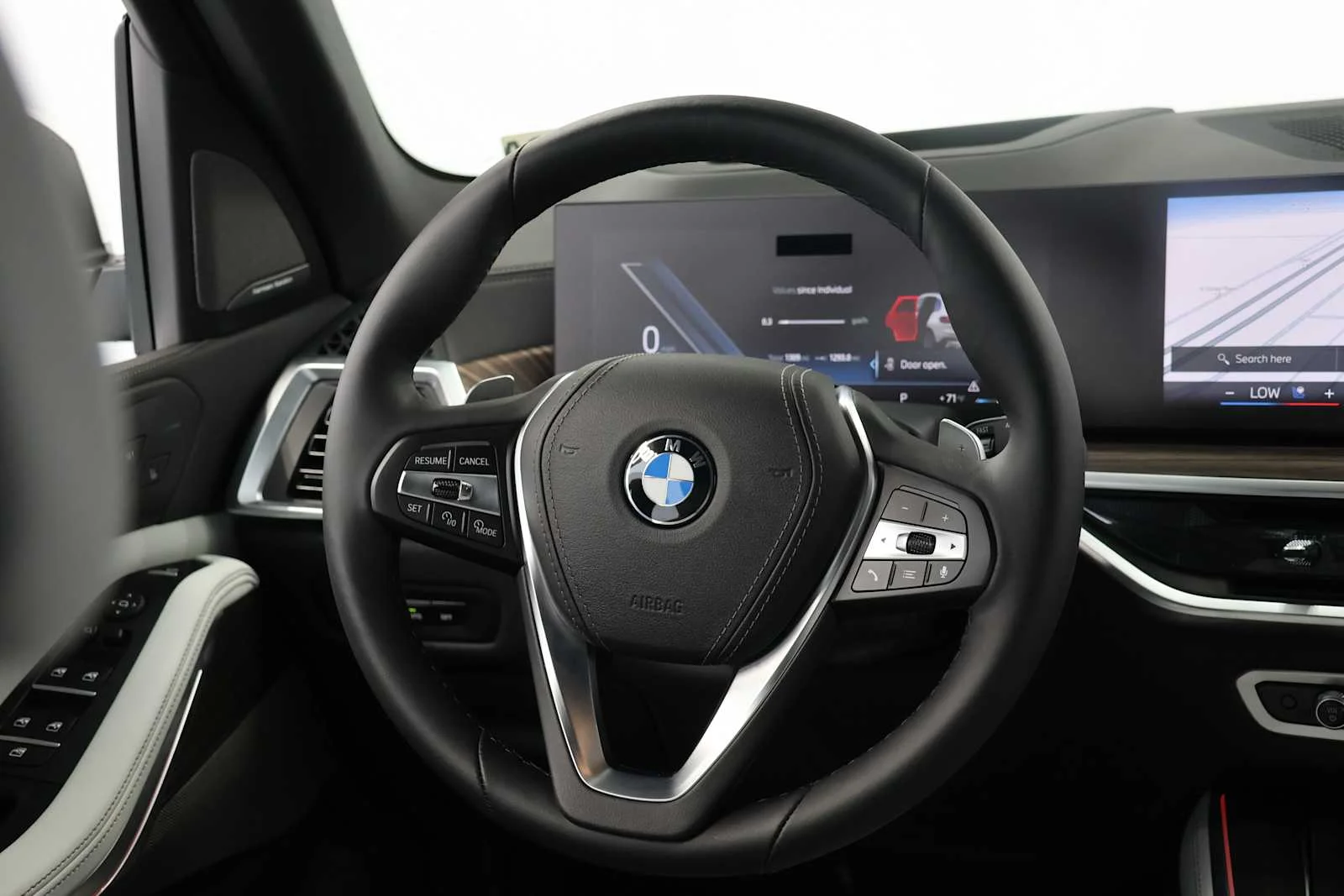 Certified Used 2026 Mineral White Metallic BMW xDrive40i image 24