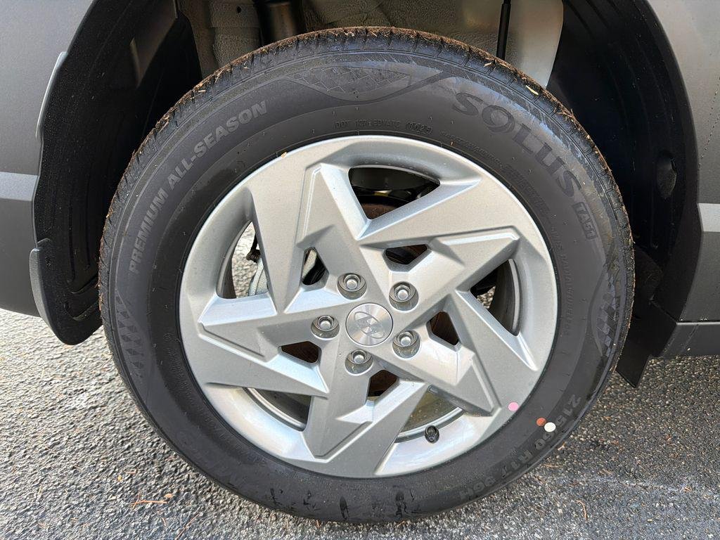 New 2026 White Hyundai SE FWD image 17