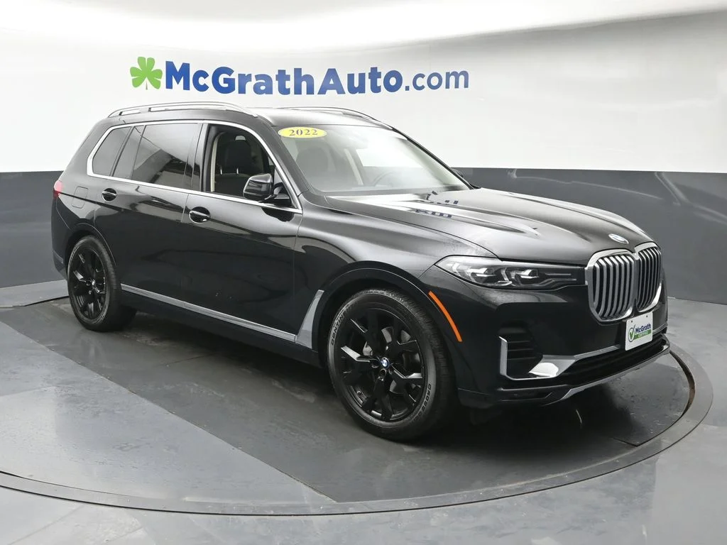 Certified Used 2022 Black BMW xDrive40i image 2