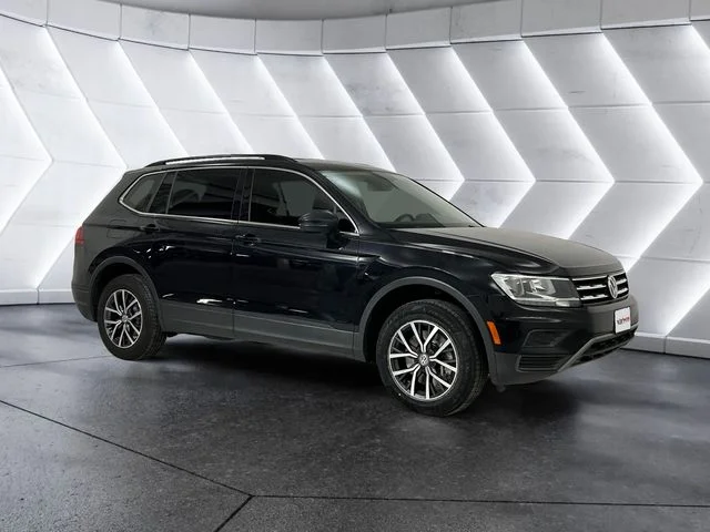 2019 Volkswagen Tiguan 2.0T SE 4Motion's photo