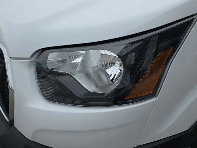 Used 2025 White Ford Base image 27