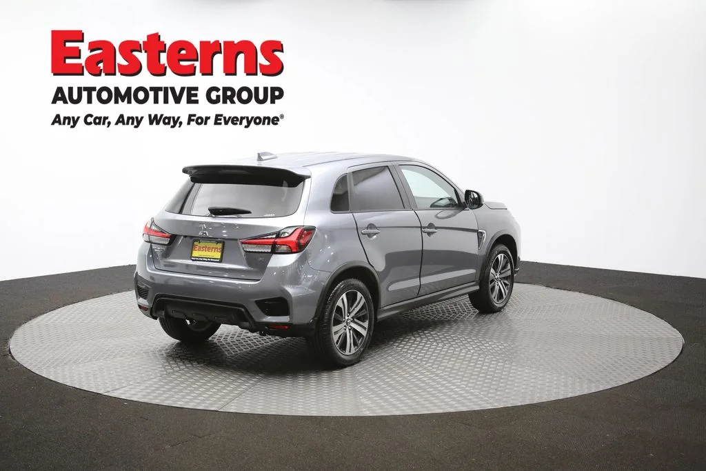 Used 2023 Gray Mitsubishi 2.0 SE image 39