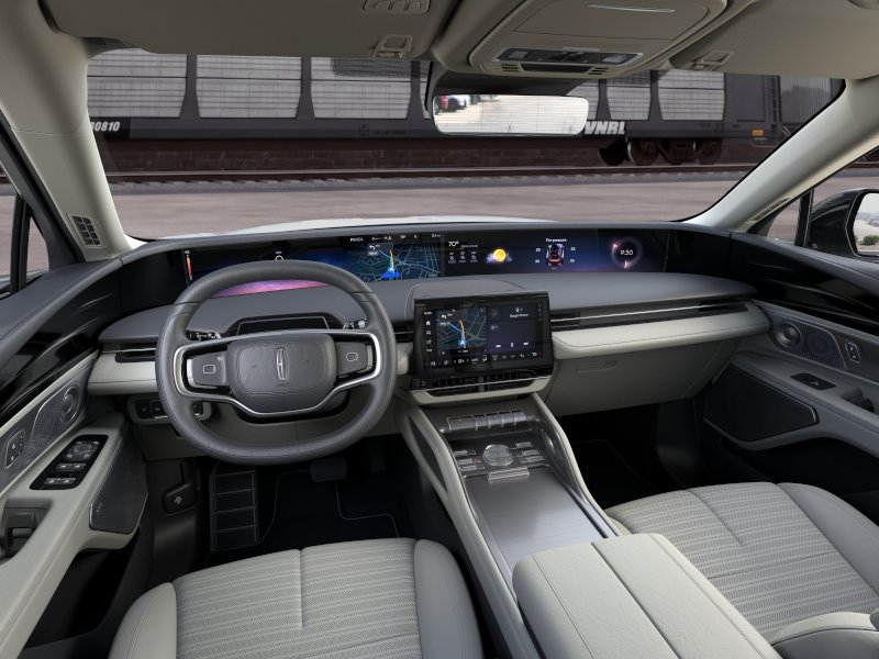 New 2026 White Platinum Metallic Tri-Coat Lincoln Reserve image 9