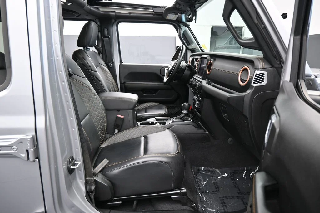 Used 2021 Billet Silver Metallic Clearcoat Jeep Unlimited Sahara High Altitude image 41
