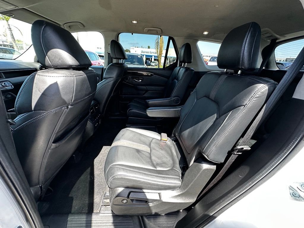 Used 2023  Honda EX-L image 20