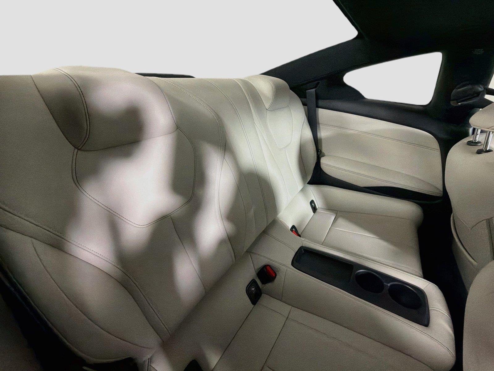 Used 2018 Graphite Shadow INFINITI 3.0t LUXE image 23