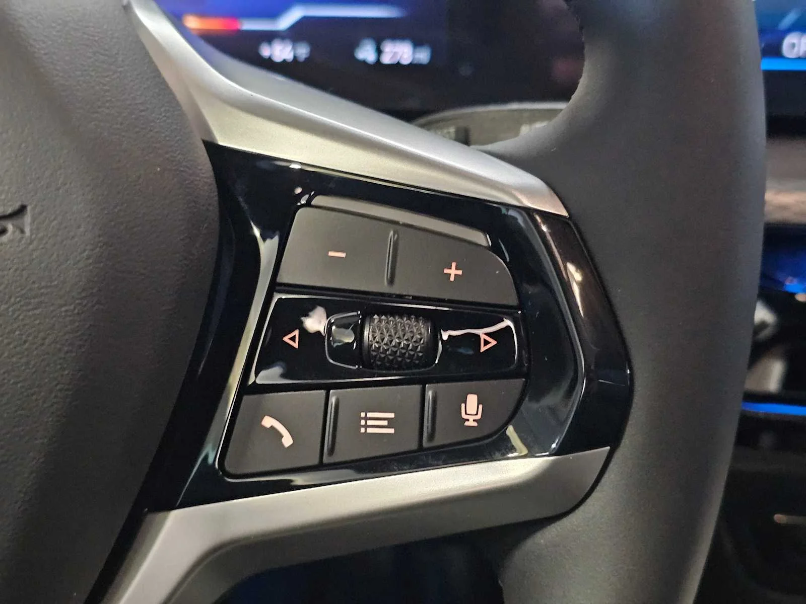 New 2026 Skyscraper Grey Metallic BMW xDrive40 image 18