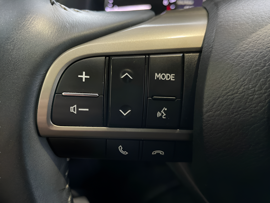 Used 2016 White Lexus 350 image 24